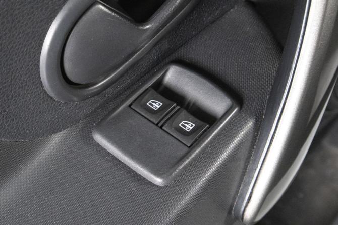 Renault Logan II Рестайлинг с пробегом 2019 года, цена 619 000 рублей, 136700 км, седан, Автокод Объявления