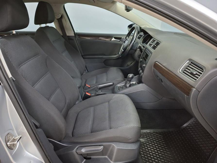 Volkswagen Jetta VI Рестайлинг Москва  - изображение 10