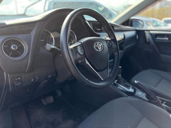 Toyota Corolla XI (E160 E170 E180) Рестайлинг 1 с пробегом 2016 года, цена 1 210 000 рублей, 93000 км, седан, Автокод Объявления