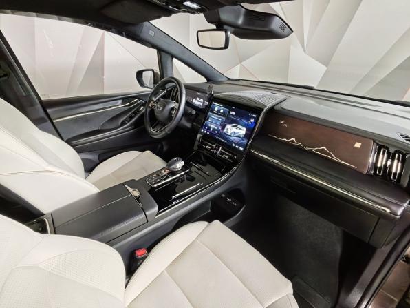 GAC M8 с пробегом 2024 года, цена 4 300 000 рублей, 65734 км, минивэн, Автокод Объявления