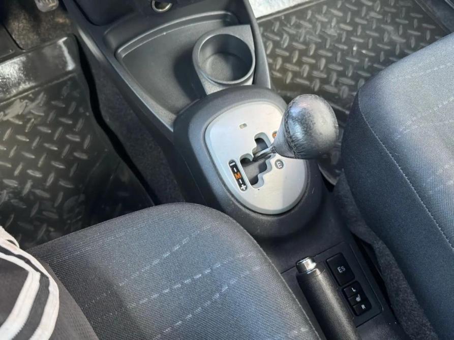 Toyota Yaris II Альметьевск  - изображение 12