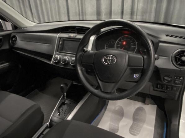 Toyota Corolla XI (E160 E170) Рестайлинг 2 с пробегом 2019 года, цена 1 270 000 рублей, 64800 км, универсал, Автокод Объявления