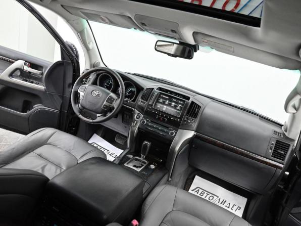 Toyota Land Cruiser 200 Series с пробегом 2011 года, цена 2 319 000 рублей, 150048 км, внедорожник, Автокод Объявления