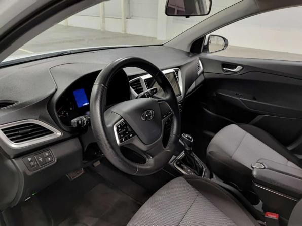Hyundai Solaris II Рестайлинг с пробегом 2020 года, цена 1 350 000 рублей, 114869 км, седан, Автокод Объявления