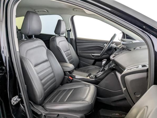 Ford Kuga II Рестайлинг с пробегом 2017 года, цена 1 675 000 рублей, 89000 км, внедорожник, Автокод Объявления