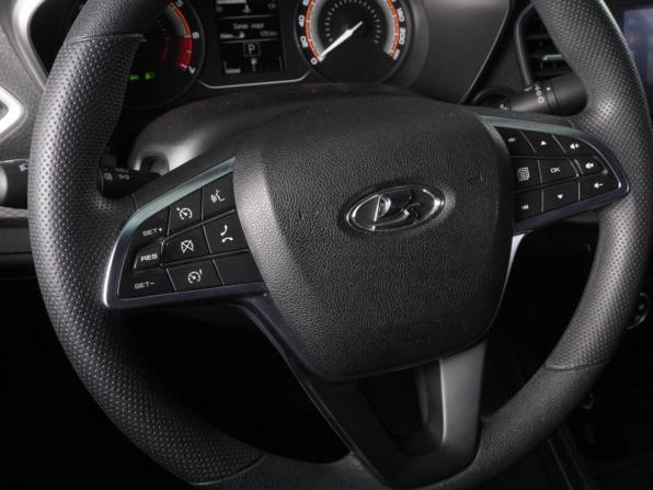 Lada (ВАЗ) Vesta I Рестайлинг (NG) с пробегом 2025 года, цена 1 639 000 рублей, 15793 км, седан, Автокод Объявления