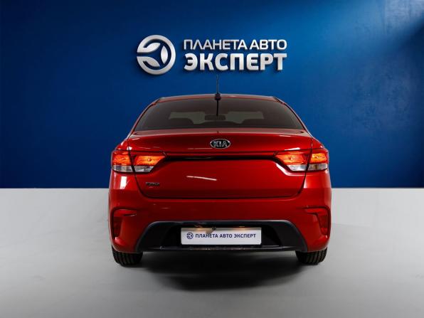 Kia Rio IV с пробегом 2018 года, цена 1 000 000 рублей, 155481 км, седан, Автокод Объявления