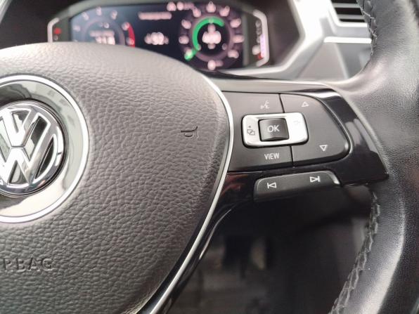 Volkswagen Tiguan II с пробегом 2019 года, цена 2 770 000 рублей, 171459 км, внедорожник, Автокод Объявления