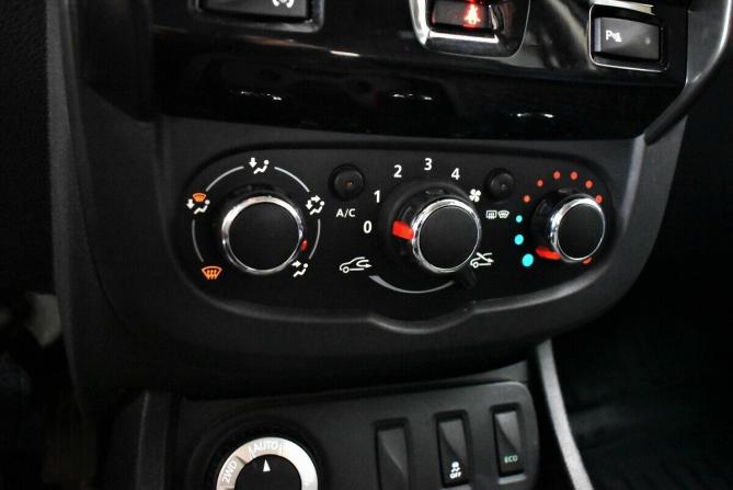 Renault Duster I Рестайлинг с пробегом 2017 года, цена 1 440 000 рублей, 104673 км, внедорожник, Автокод Объявления