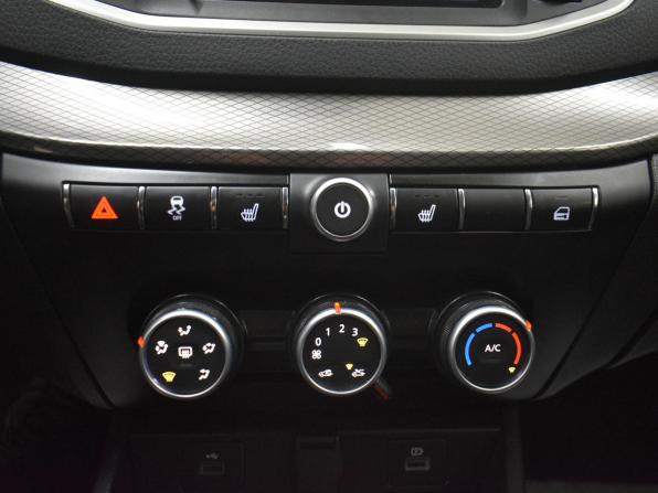 Lada (ВАЗ) Vesta I Рестайлинг (NG) с пробегом 2024 года, цена 1 279 000 рублей, 25902 км, седан, Автокод Объявления