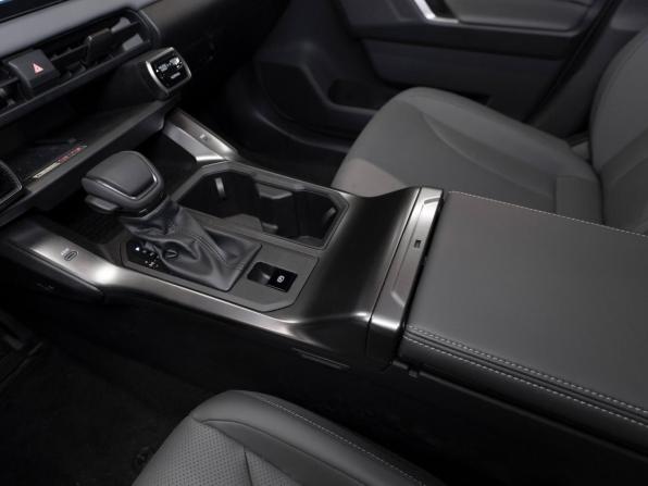 Toyota RAV4 VI (XA60) с пробегом 2026 года, цена 4 000 000 рублей, 50 км, внедорожник, Автокод Объявления