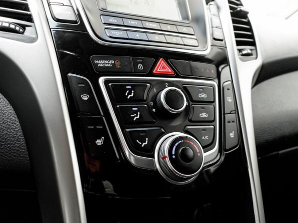 Hyundai i30 II с пробегом 2013 года, цена 1 000 000 рублей, 218096 км, хэтчбек, Автокод Объявления