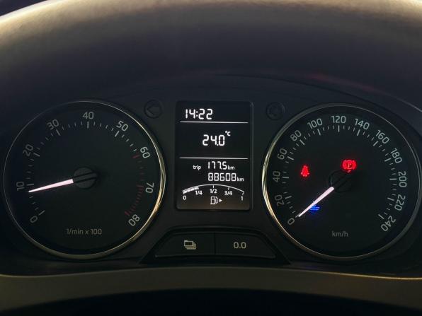 Skoda Rapid I с пробегом 2014 года, цена 1 107 000 рублей, 88608 км, лифтбек, Автокод Объявления