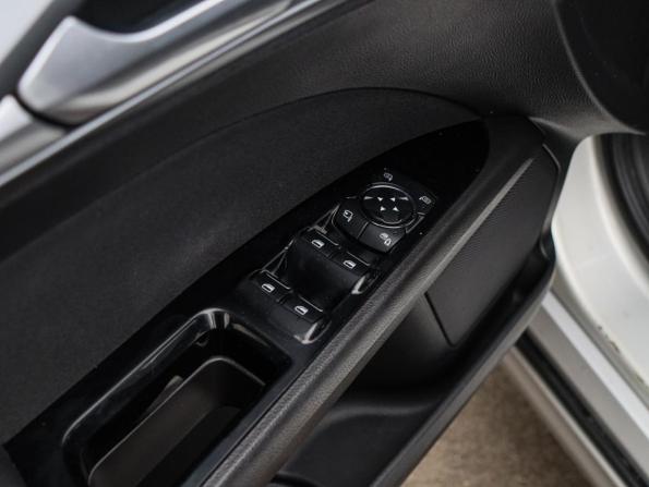 Ford Mondeo V с пробегом 2015 года, цена 1 360 000 рублей, 206793 км, седан, Автокод Объявления