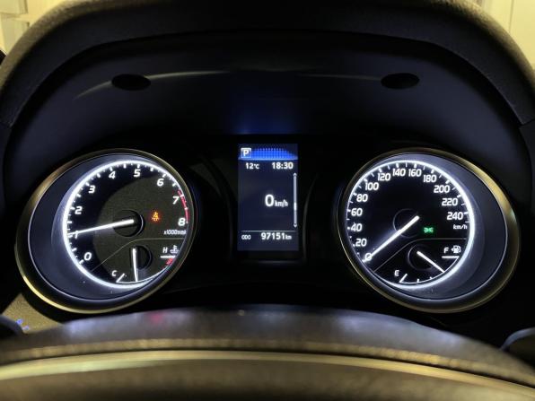Toyota Camry VIII (XV70) Рестайлинг с пробегом 2021 года, цена 3 290 000 рублей, 97151 км, седан, Автокод Объявления