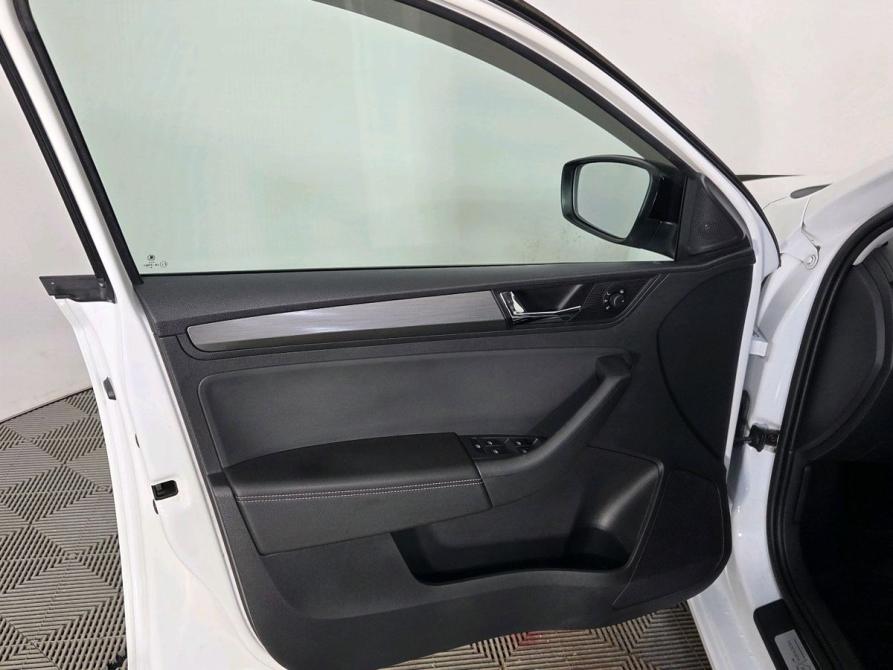 Skoda Rapid I Рестайлинг Архангельск  - изображение 11