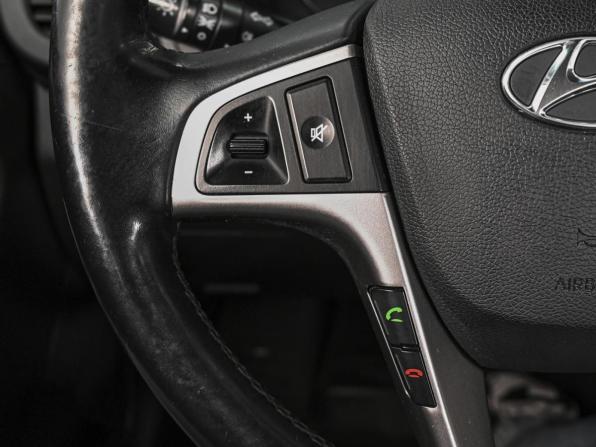 Hyundai Solaris I Рестайлинг с пробегом 2015 года, цена 1 210 000 рублей, 217634 км, седан, Автокод Объявления