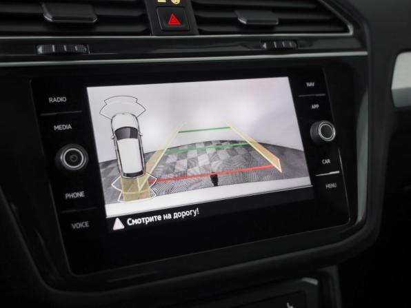 Volkswagen Tiguan II Рестайлинг с пробегом 2020 года, цена 2 399 000 рублей, 124623 км, внедорожник, Автокод Объявления