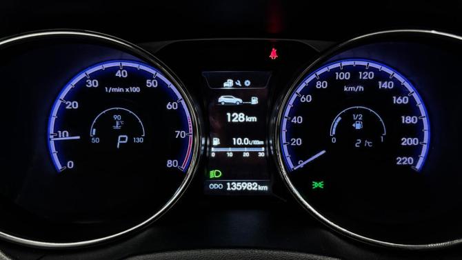 Hyundai ix35 I Рестайлинг с пробегом 2014 года, цена 1 400 000 рублей, 135982 км, внедорожник, Автокод Объявления