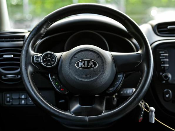 Kia Soul II Рестайлинг с пробегом 2018 года, цена 1 490 000 рублей, 117794 км, хэтчбек, Автокод Объявления