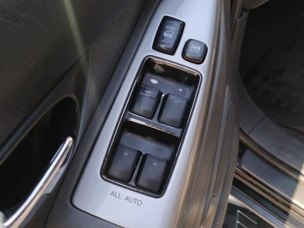 Toyota Land Cruiser Prado 120 Series Рестайлинг с пробегом 2007 года, цена 1 940 000 рублей, 288235 км, внедорожник, Автокод Объявления