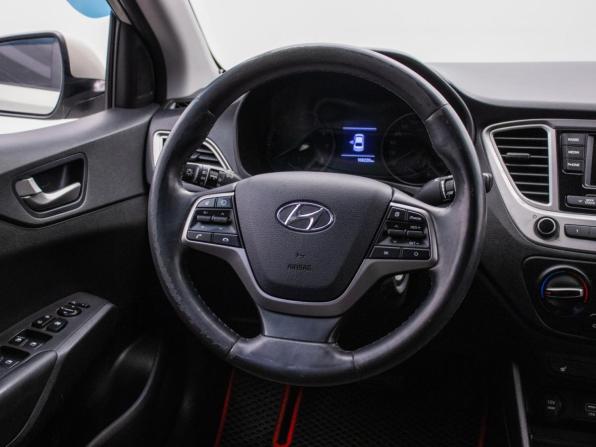 Hyundai Solaris II с пробегом 2019 года, цена 1 380 000 рублей, 108214 км, седан, Автокод Объявления