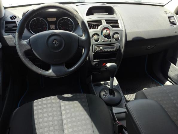 Renault Megane II Рестайлинг с пробегом 2006 года, цена 277 000 рублей, 264937 км, седан, Автокод Объявления