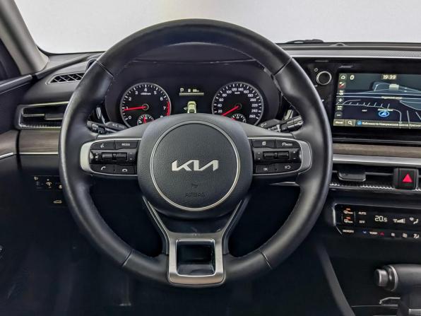 Kia K5 III с пробегом 2022 года, цена 3 250 000 рублей, 50448 км, седан, Автокод Объявления