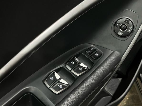 Hyundai Santa Fe III Рестайлинг с пробегом 2017 года, цена 1 830 000 рублей, 194701 км, внедорожник, Автокод Объявления