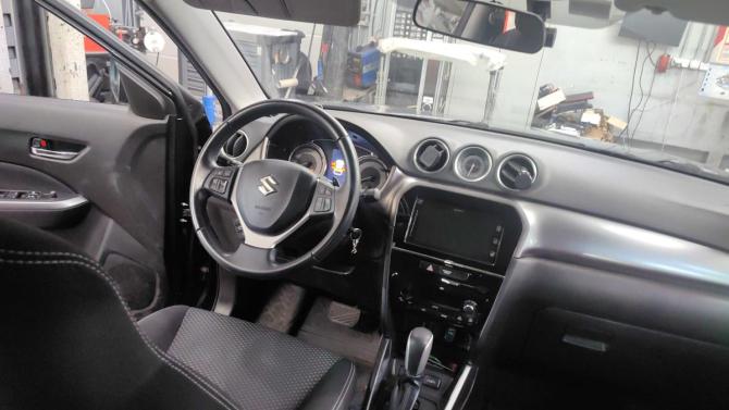 Suzuki Vitara II Рестайлинг с пробегом 2020 года, цена 1 415 000 рублей, 181265 км, внедорожник, Автокод Объявления