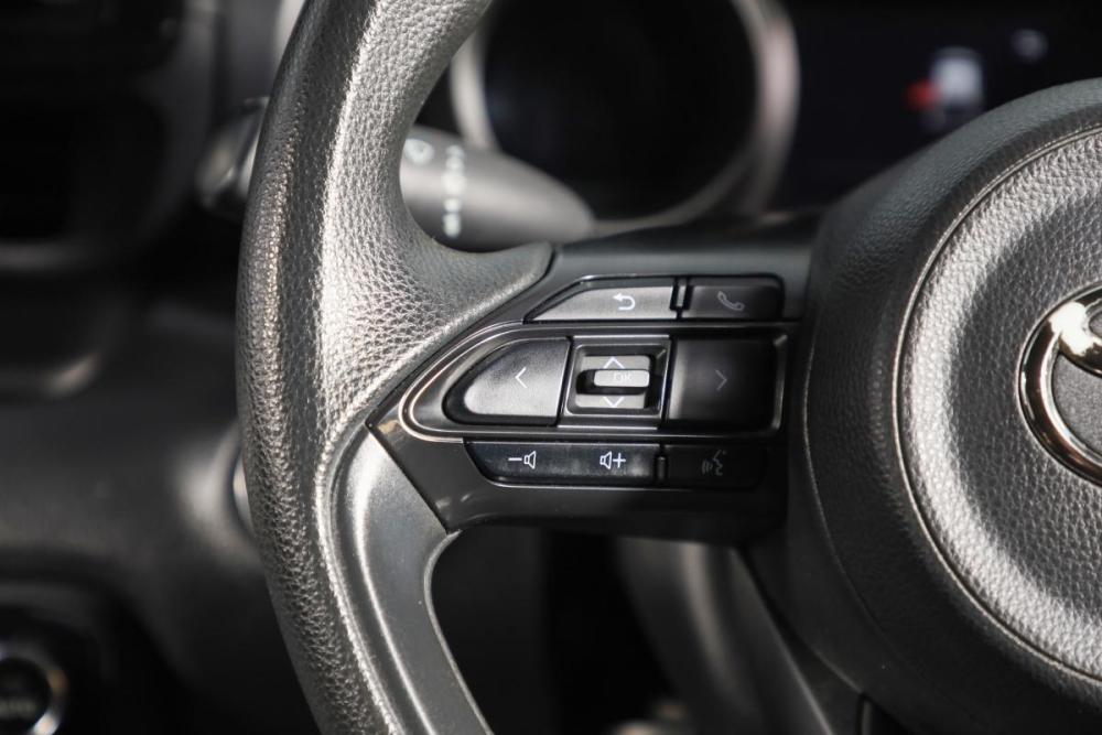 Toyota Yaris IV Новосибирск  - изображение 13