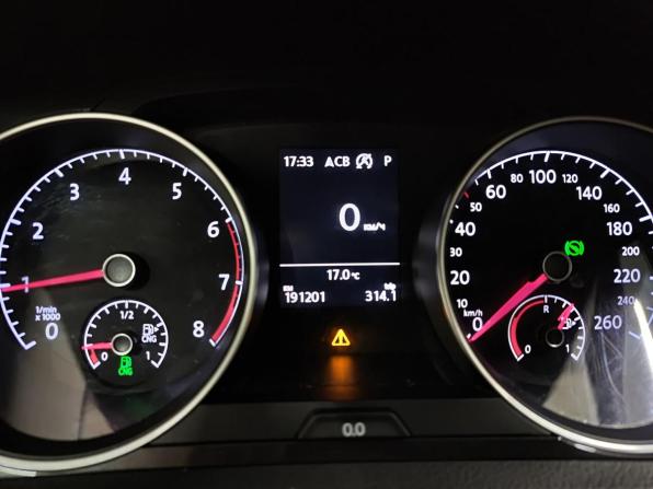 Volkswagen Golf VII Рестайлинг с пробегом 2019 года, цена 1 639 000 рублей, 191200 км, универсал, Автокод Объявления