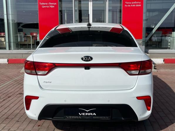 Kia Rio IV с пробегом 2018 года, цена 1 090 000 рублей, 212673 км, седан, Автокод Объявления