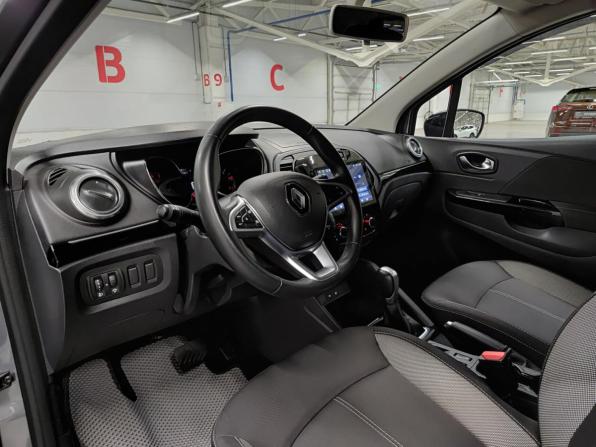 Renault Kaptur I Рестайлинг с пробегом 2021 года, цена 1 560 000 рублей, 60572 км, внедорожник, Автокод Объявления