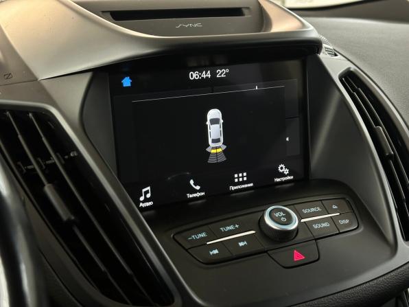 Ford Kuga II Рестайлинг с пробегом 2017 года, цена 1 675 000 рублей, 102520 км, внедорожник, Автокод Объявления