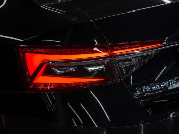 Skoda Superb III Рестайлинг с пробегом 2025 года, цена 3 255 000 рублей, 13 км, лифтбек, Автокод Объявления