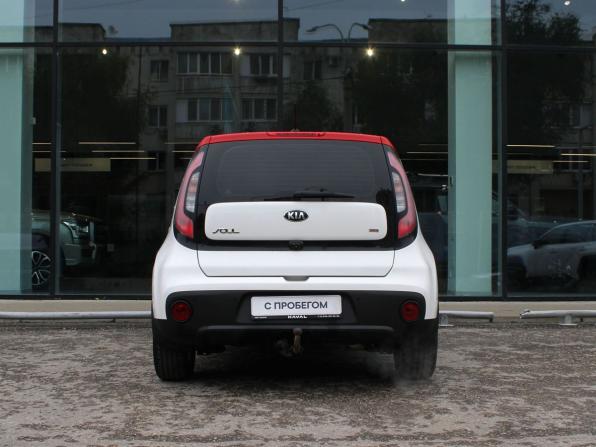 Kia Soul II Рестайлинг с пробегом 2018 года, цена 1 325 000 рублей, 226000 км, хэтчбек, Автокод Объявления