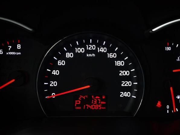 Kia Sorento II Рестайлинг с пробегом 2015 года, цена 1 535 000 рублей, 174081 км, внедорожник, Автокод Объявления