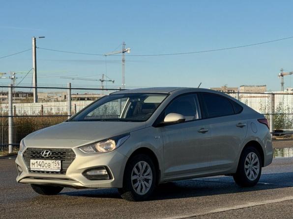 Hyundai Solaris II с пробегом 2019 года, цена 990 000 рублей, 191500 км, седан, Автокод Объявления