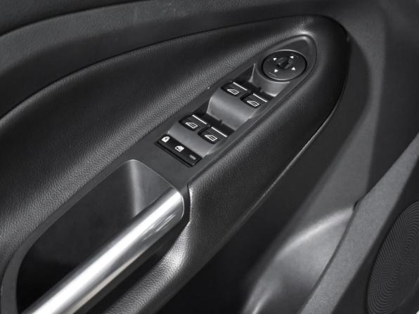 Ford Kuga II Рестайлинг с пробегом 2017 года, цена 1 790 000 рублей, 80499 км, внедорожник, Автокод Объявления