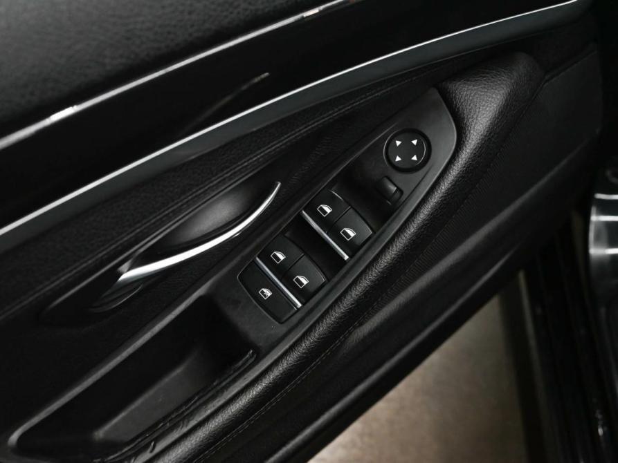 BMW 5 серии VI (F10/F11/F07) Рестайлинг Екатеринбург  - изображение 13