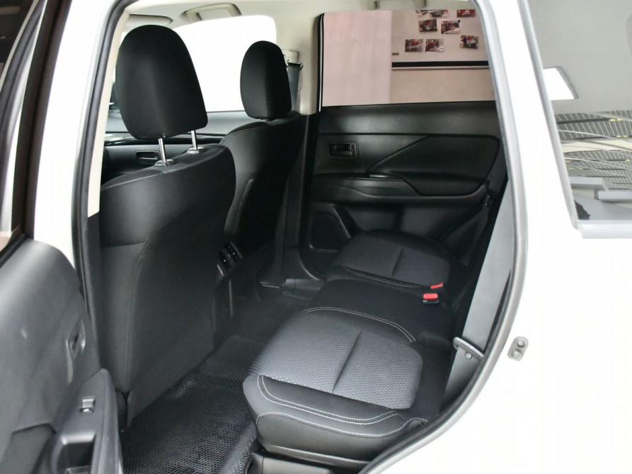 Mitsubishi Outlander III Рестайлинг 3 Новосибирск  - изображение 12