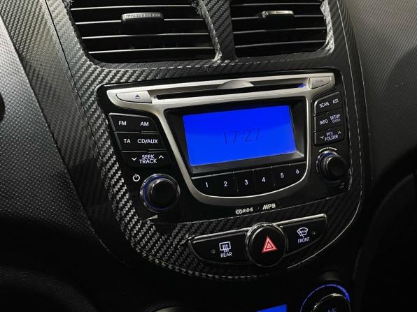 Hyundai Solaris I с пробегом 2012 года, цена 725 000 рублей, 164782 км, хэтчбек, Автокод Объявления