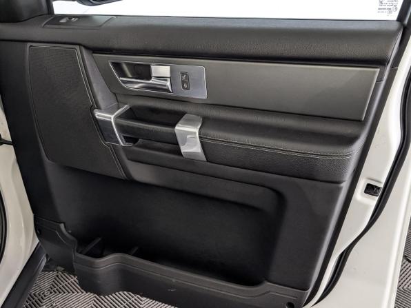 Land Rover Discovery IV с пробегом 2010 года, цена 2 500 000 рублей, 83264 км, внедорожник, Автокод Объявления