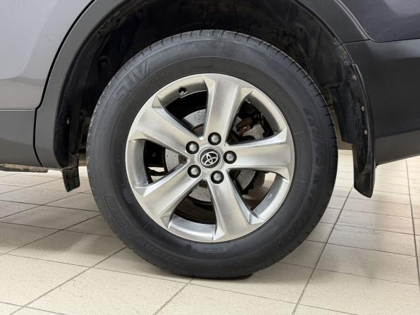 Toyota RAV4 IV (XA40) с пробегом 2015 года, цена 1 798 000 рублей, 184783 км, внедорожник, Автокод Объявления
