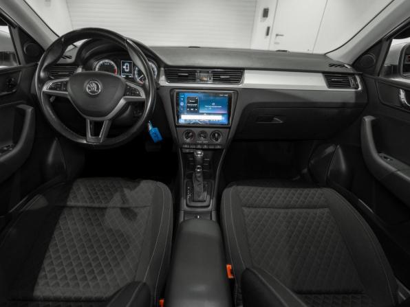 Skoda Rapid I с пробегом 2016 года, цена 845 000 рублей, 308447 км, лифтбек, Автокод Объявления