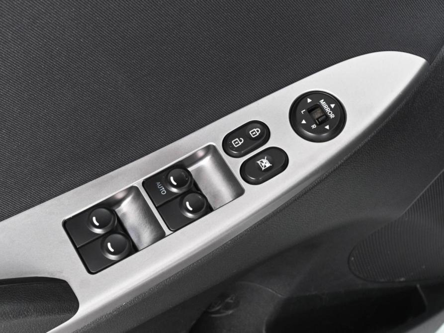 Hyundai Solaris I Рестайлинг Ростов-на-Дону  - изображение 15