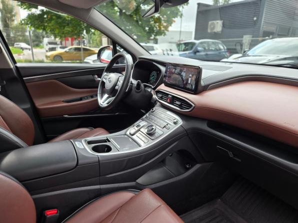 Hyundai Santa Fe IV Рестайлинг с пробегом 2023 года, цена 3 299 900 рублей, 152000 км, внедорожник, Автокод Объявления