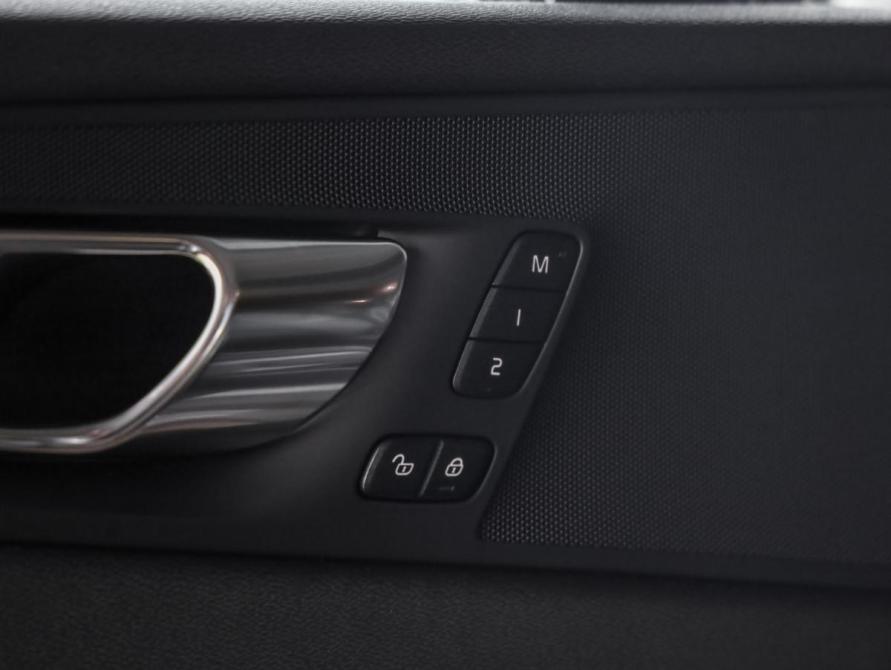 Volvo XC60 II Санкт-Петербург  - изображение 27