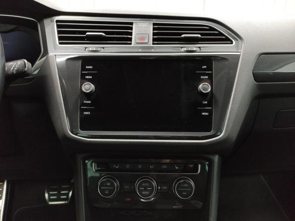 Volkswagen Tiguan II с пробегом 2018 года, цена 2 600 000 рублей, 137750 км, внедорожник, Автокод Объявления